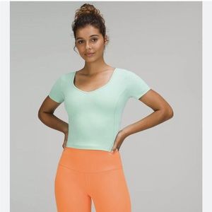 NWT Lululemon Align Tee in Wild Mint
